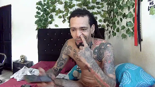 Snapshot of caribbeanlover1 chatting on 06-07-26, 02:00 caribbeanlover1 online show from 06-07-26, 02:00