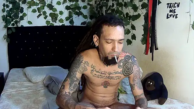 Snapshot of caribbeanlover1 chatting on 06-30-26, 01:44 caribbeanlover1 online show from 06-30-26, 01:44