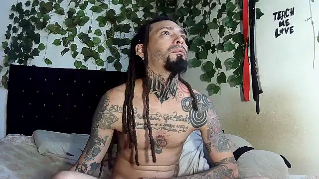 Snapshot of caribbeanlover1 chatting on 07-09-26, 01:21 caribbeanlover1 online show from 07-09-26, 01:21