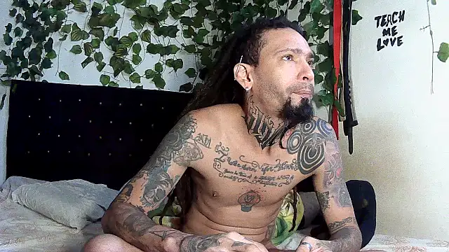Snapshot of caribbeanlover1 chatting on 07-08-26, 12:06 caribbeanlover1 online show from 07-08-26, 12:06