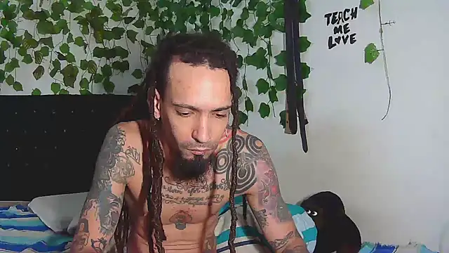 Snapshot of caribbeanlover1 chatting on 10-11-25, 12:06 caribbeanlover1 online show from 10-11-25, 12:06