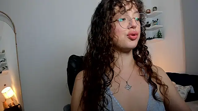 Cassandra Caiin online show from 05-21-26, 09:12