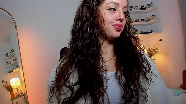 Cassandra Caiin online show from 12-01-25, 08:15