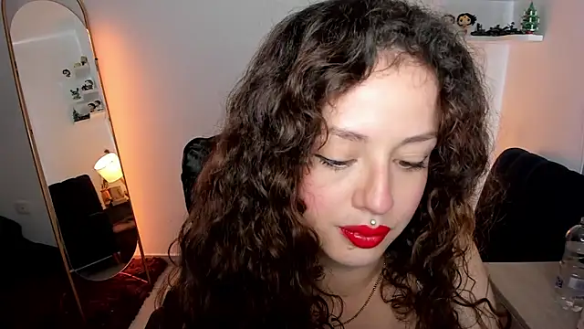 Cassandra Caiin online show from 05-07-26, 10:02