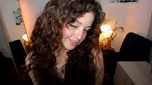 Cassandra Caiin online show from 05-12-26, 01:24