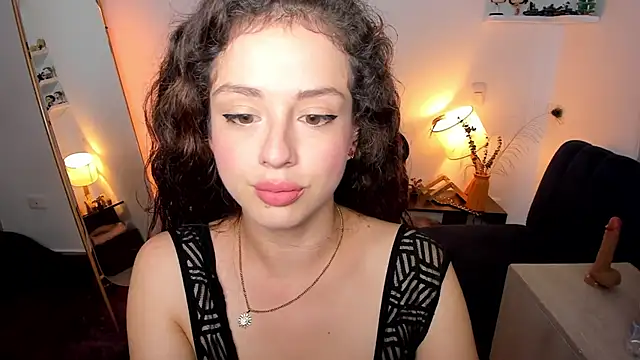 Cassandra Caiin online show from 02-16-26, 08:51