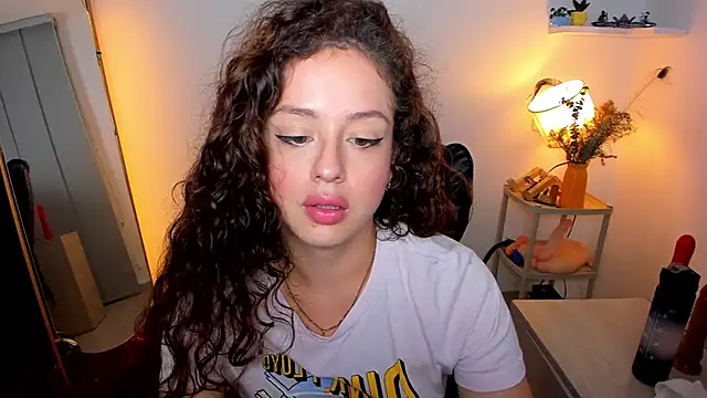 Cassandra Caiin online show from 12-14-25, 03:13