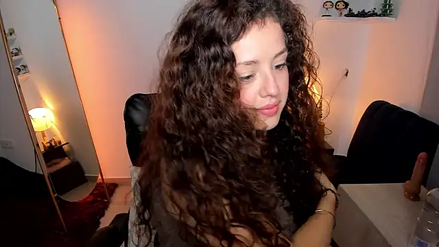 Cassandra Caiin online show from 02-15-26, 07:35