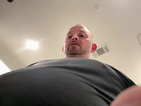 Snapshot of smokeymt420 chatting on 09-14-25, 04:57 smokeymt420 online show from 09-14-25, 04:57