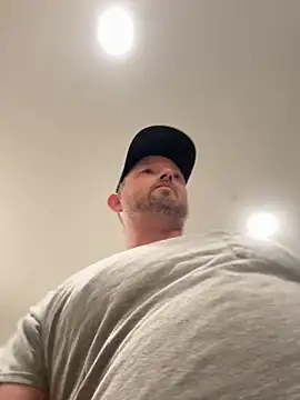 Snapshot of smokeymt420 chatting on 10-19-25, 04:15 smokeymt420 online show from 10-19-25, 04:15