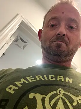 Snapshot of smokeymt420 chatting on 09-16-25, 03:40 smokeymt420 online show from 09-16-25, 03:40