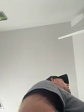 Snapshot of smokeymt420 chatting on 09-29-25, 08:03 smokeymt420 online show from 09-29-25, 08:03