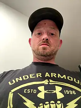 Snapshot of smokeymt420 chatting on 09-17-25, 04:58 smokeymt420 online show from 09-17-25, 04:58