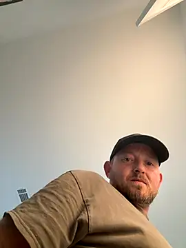 Snapshot of smokeymt420 chatting on 09-27-25, 11:22 smokeymt420 online show from 09-27-25, 11:22