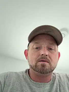 Snapshot of smokeymt420 chatting on 09-13-25, 03:01 smokeymt420 online show from 09-13-25, 03:01