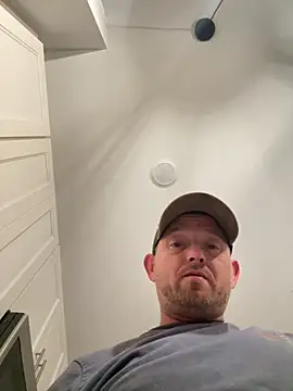 Snapshot of smokeymt420 chatting on 10-05-25, 04:36 smokeymt420 online show from 10-05-25, 04:36