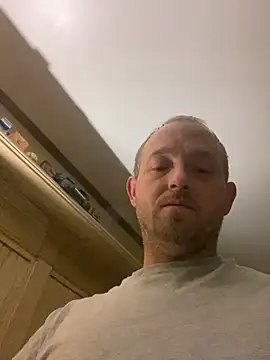 Snapshot of smokeymt420 chatting on 01-17-25, 05:32 smokeymt420 online show from 01-17-25, 05:32