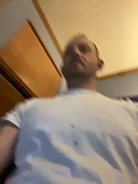 Snapshot of smokeymt420 chatting on 01-19-25, 05:37 smokeymt420 online show from 01-19-25, 05:37