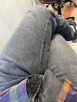 Snapshot of bigshow112 chatting on 12-03-24, 08:22 bigshow112 online show from 12-03-24, 08:22