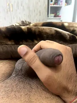 Snapshot of bigshow112 chatting on 11-19-25, 08:58 bigshow112 online show from 11-19-25, 08:58