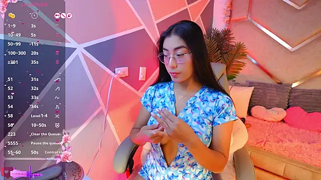 Snapshot of shanon- chatting on 05-16-26, 07:02 shanon- online show from 05-16-26, 07:02
