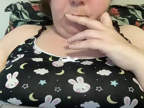 ParisNova online show from 01-18-25, 01:40