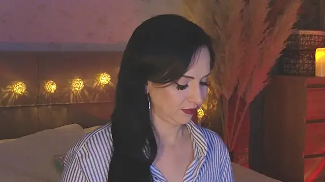 Snapshot of lily_conor chatting on 12-13-24, 05:00 lily conor online show from 12-13-24, 05:00