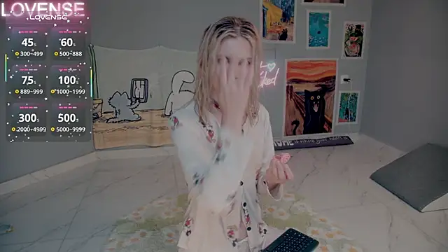 Careful i bite online show from 09-21-25, 06:18