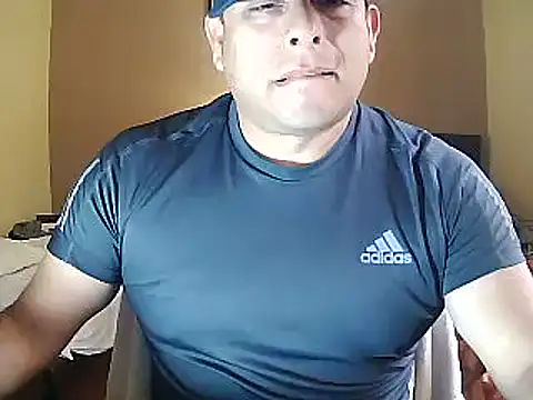 Snapshot of chicoguapo8 chatting on 02-11-25, 12:47 chicoguapo8 online show from 02-11-25, 12:47