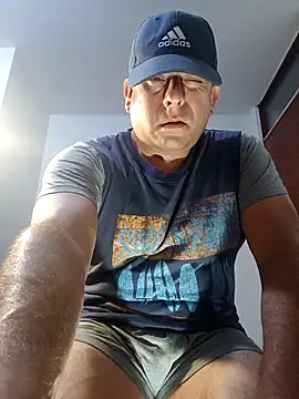 Snapshot of chicoguapo8 chatting on 10-12-25, 08:16 chicoguapo8 online show from 10-12-25, 08:16