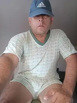Snapshot of chicoguapo8 chatting on 07-05-26, 03:30 chicoguapo8 online show from 07-05-26, 03:30