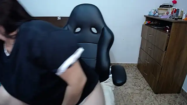 alexa milsf online show from 10-18-25, 01:07