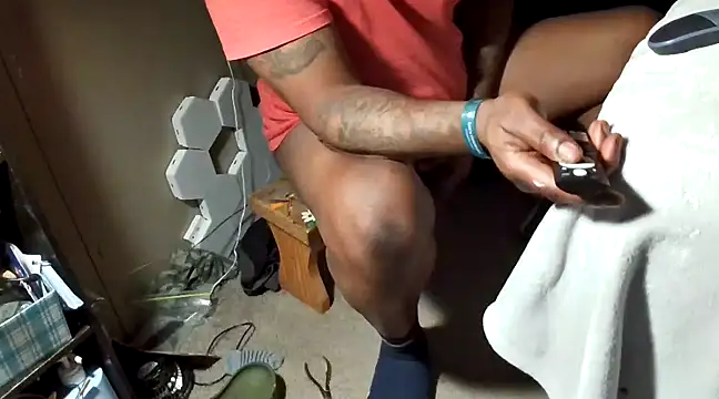 Snapshot of Makeyoucumallover chatting on 12-31-24, 07:31 Makeyoucumallover online show from 12-31-24, 07:31