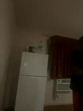 Snapshot of Makeyoucumallover chatting on 09-26-25, 07:37 Makeyoucumallover online show from 09-26-25, 07:37