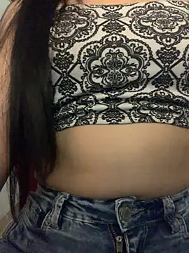 Snapshot of Estefani_32 chatting on 07-19-26, 07:21 Estefani 32 online show from 07-19-26, 07:21