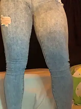 Estefani 32 online show from 03-08-26, 03:48