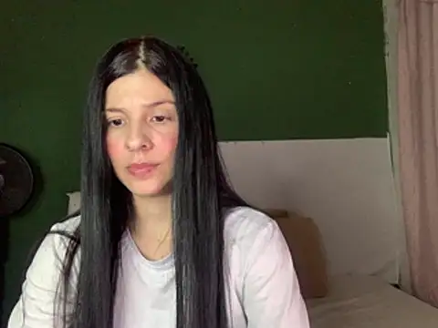 Estefani 32 online show from 02-06-26, 02:29