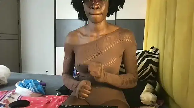 choco petite online show from 03-22-25, 07:15