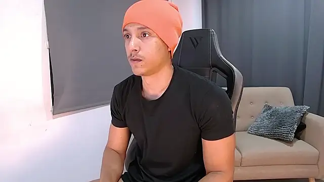 Liam V online show from 02-15-26, 11:36