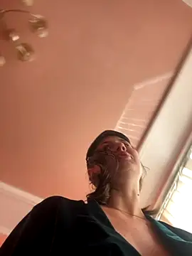 Flossy Vettie online show from 11-07-25, 10:42