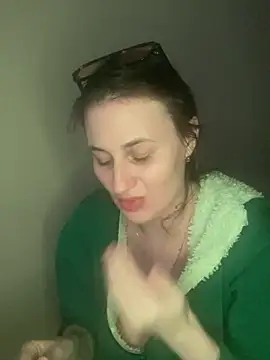 Snapshot of Flossy_Vettie chatting on 04-19-26, 06:10 Flossy Vettie online show from 04-19-26, 06:10