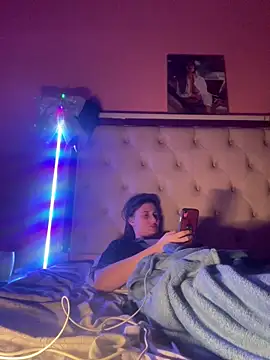 Flossy Vettie online show from 11-23-25, 02:10