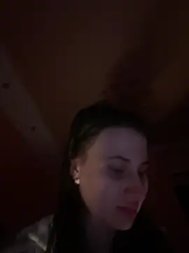 Snapshot of Flossy_Vettie chatting on 05-18-26, 12:00 Flossy Vettie online show from 05-18-26, 12:00