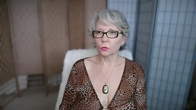 Snapshot of petradaniels chatting on 02-13-26, 07:03 petradaniels online show from 02-13-26, 07:03