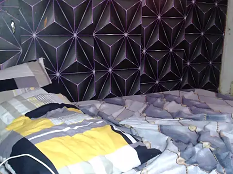 hotsinglemommm online show from 11-01-25, 12:28