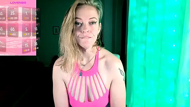 britteebee online show from 10-18-25, 09:44