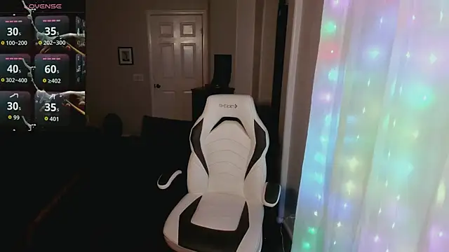 britteebee online show from 11-25-25, 09:09