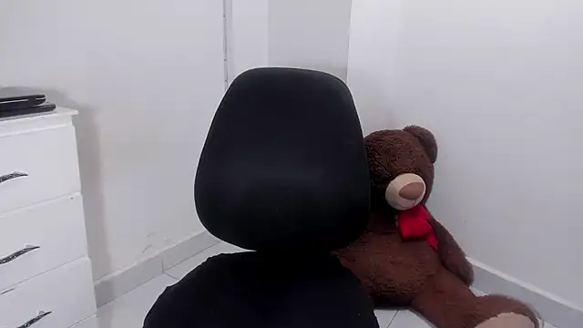 Lu doll online show from 02-13-26, 09:20