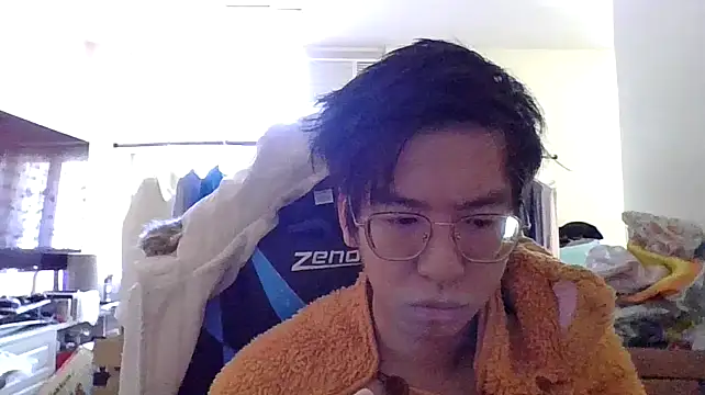 Snapshot of charlie_xdd chatting on 01-11-25, 06:14 charlie xdd online show from 01-11-25, 06:14