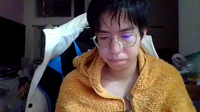 Snapshot of charlie_xdd chatting on 01-01-25, 11:27 charlie xdd online show from 01-01-25, 11:27